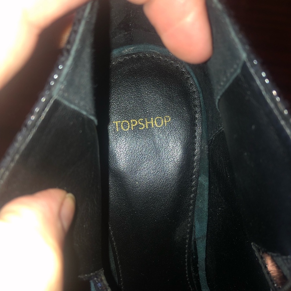 Heels - Picture 2 of 2